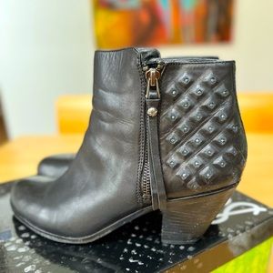 Sam Edelman Black Leather Exposed Stud Bootie 9.5
